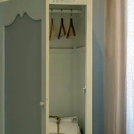بيت ضيافة Aquamarina 3*