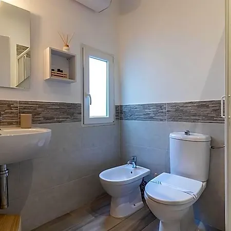 Aquamarina بيت ضيافة لا سبيتسْيا
